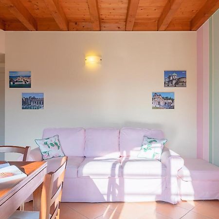 Borgo Del Torchio Apartments By Wonderful Italy Манерба-дель-Гарда Экстерьер фото