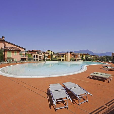 Borgo Del Torchio Apartments By Wonderful Italy Манерба-дель-Гарда Экстерьер фото