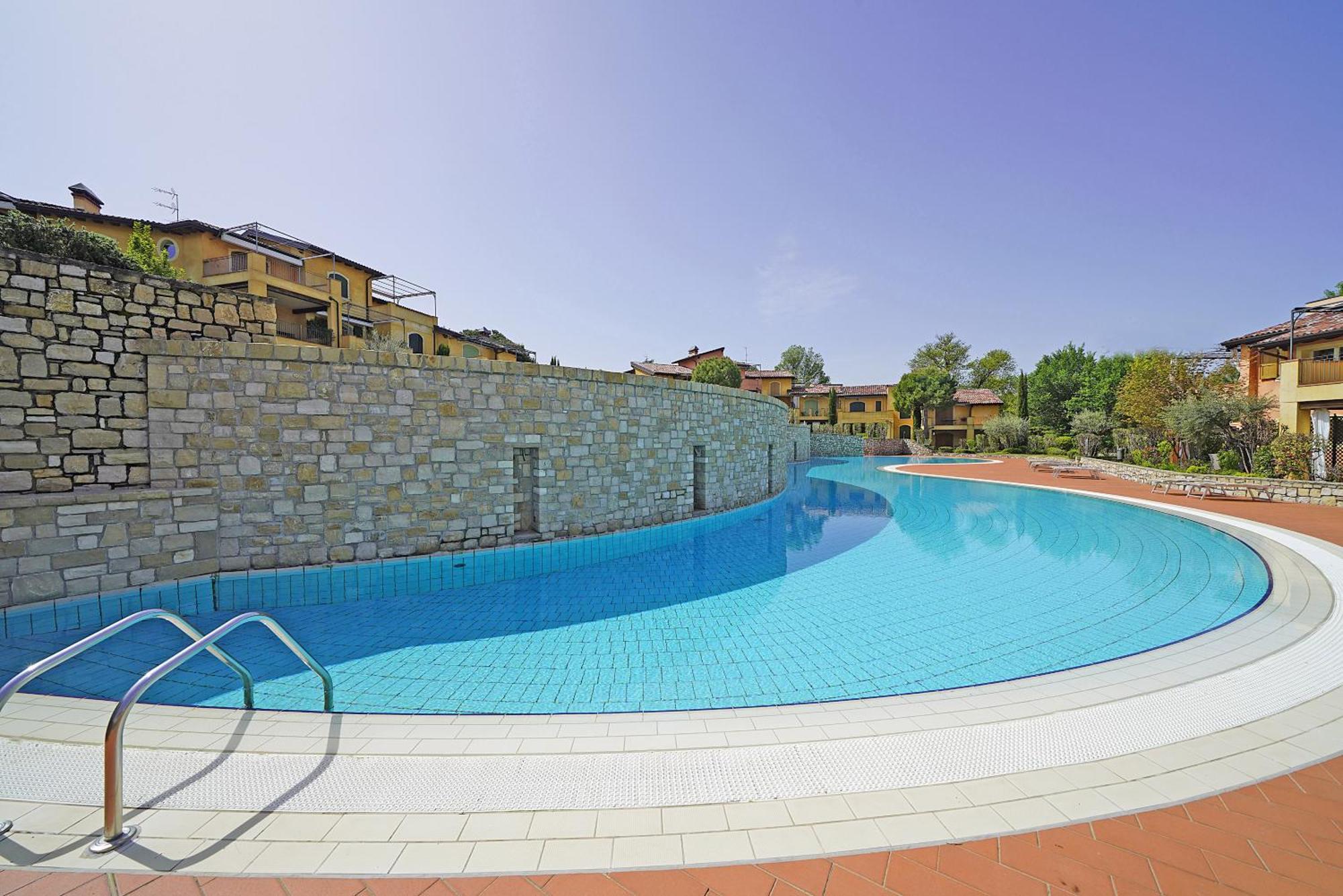 Borgo Del Torchio Apartments By Wonderful Italy Манерба-дель-Гарда Экстерьер фото