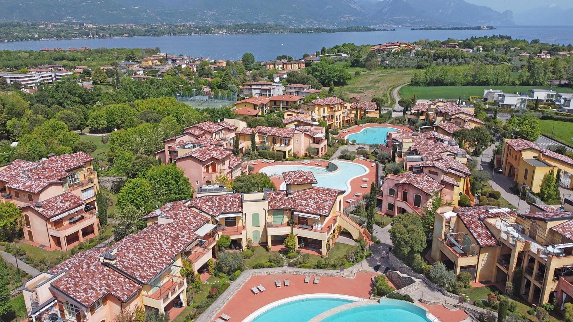 Borgo Del Torchio Apartments By Wonderful Italy Манерба-дель-Гарда Экстерьер фото
