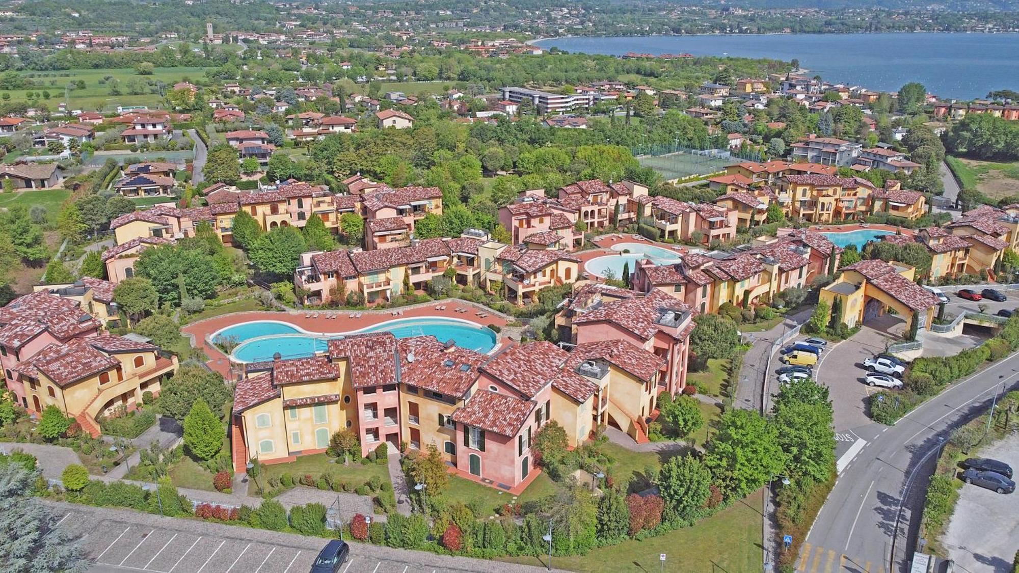 Borgo Del Torchio Apartments By Wonderful Italy Манерба-дель-Гарда Экстерьер фото